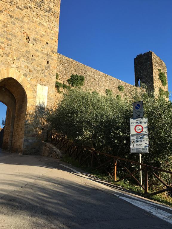 B&B In Piazza Monteriggioni Zewnętrze zdjęcie