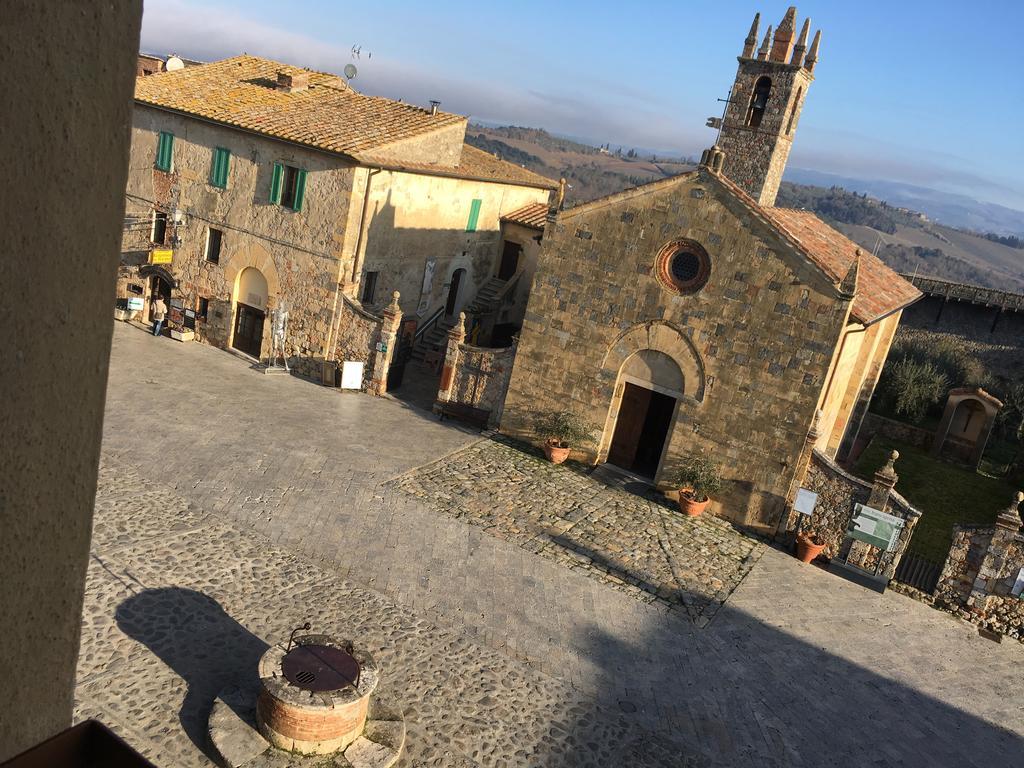 B&B In Piazza Monteriggioni Zewnętrze zdjęcie