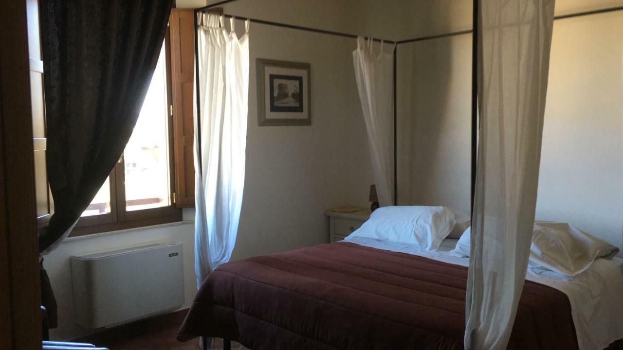 B&B In Piazza Monteriggioni Zewnętrze zdjęcie